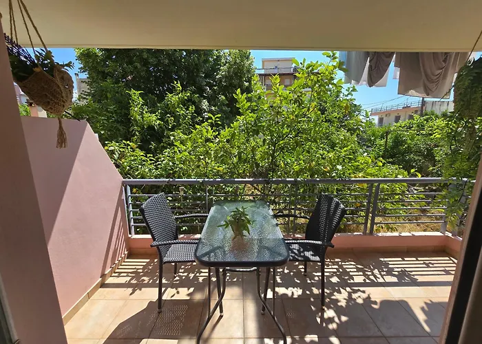 Appartement The - Garden View Lamía